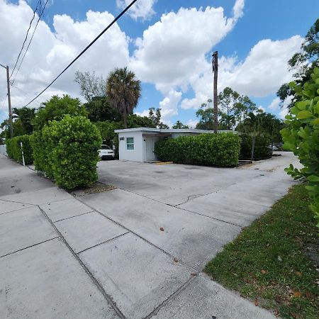 Private Aparment Studio In The Hard Of Miami Unit # 6 Opa-locka Luaran gambar